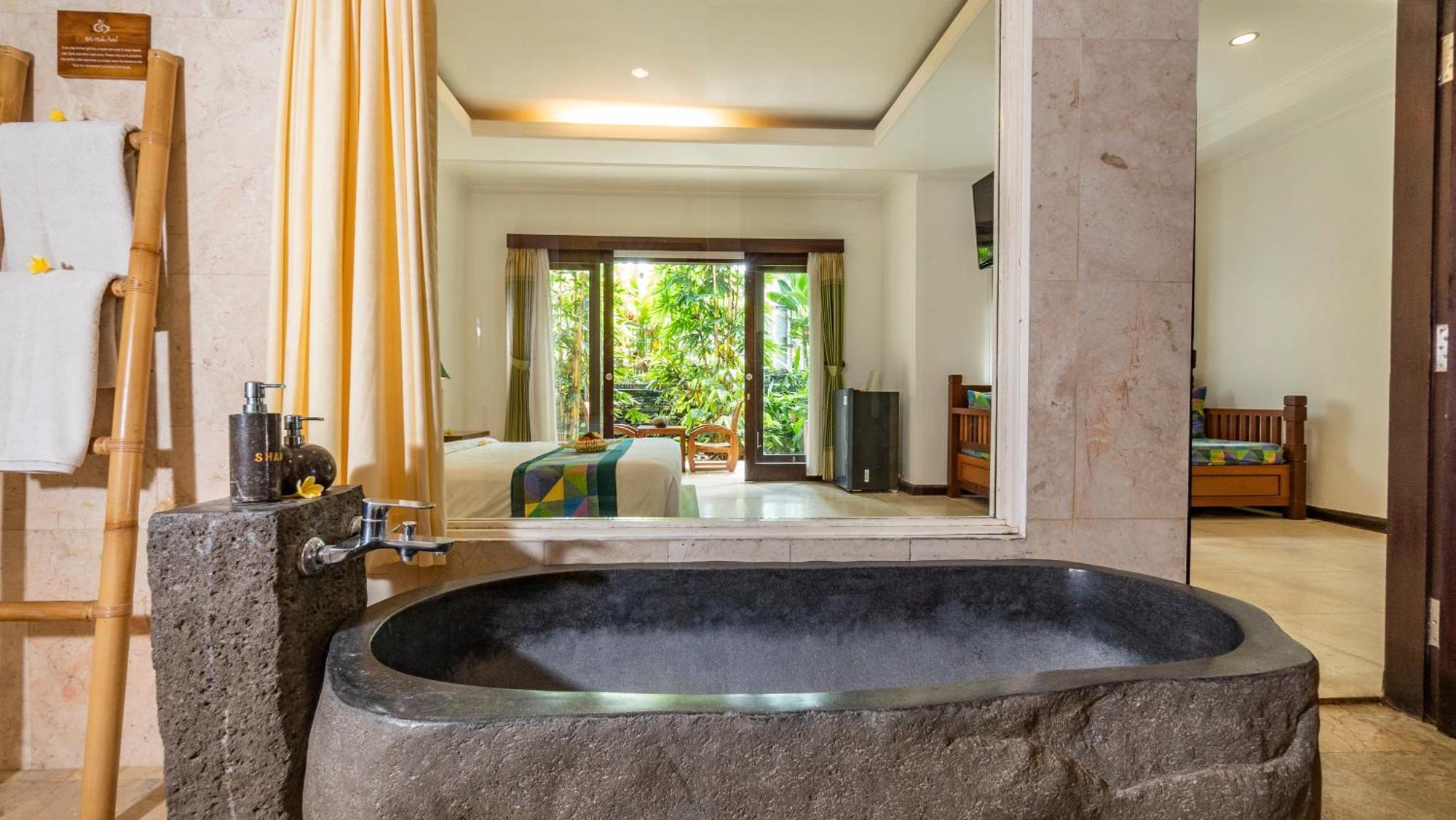 Gita Maha Ubud Hotel By Mahaputra-Chse Certified Экстерьер фото